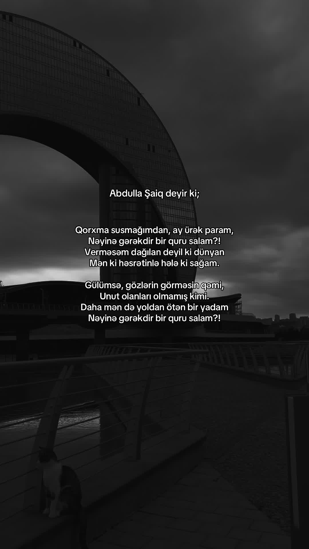 @𝒩