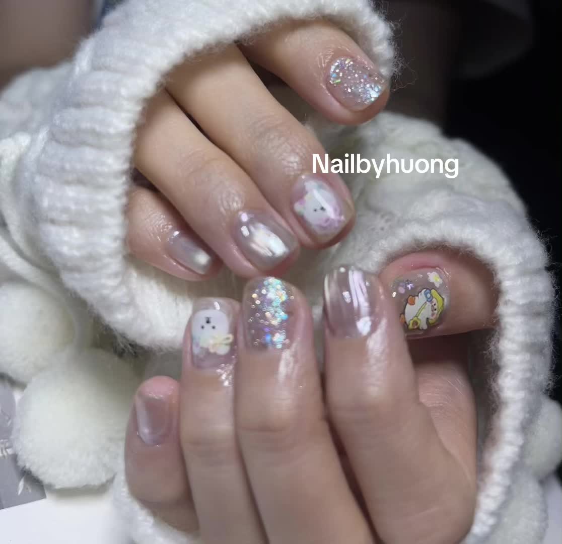 @Như &Yacute; Hương
