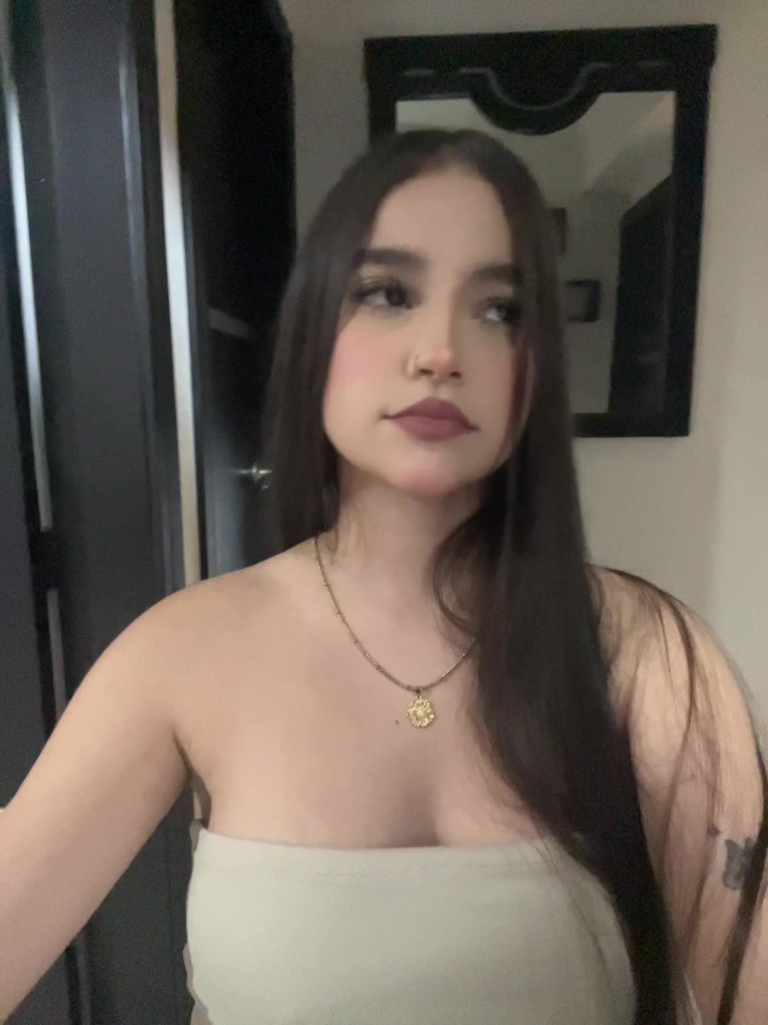 @Mar&iacute;a Antonieta