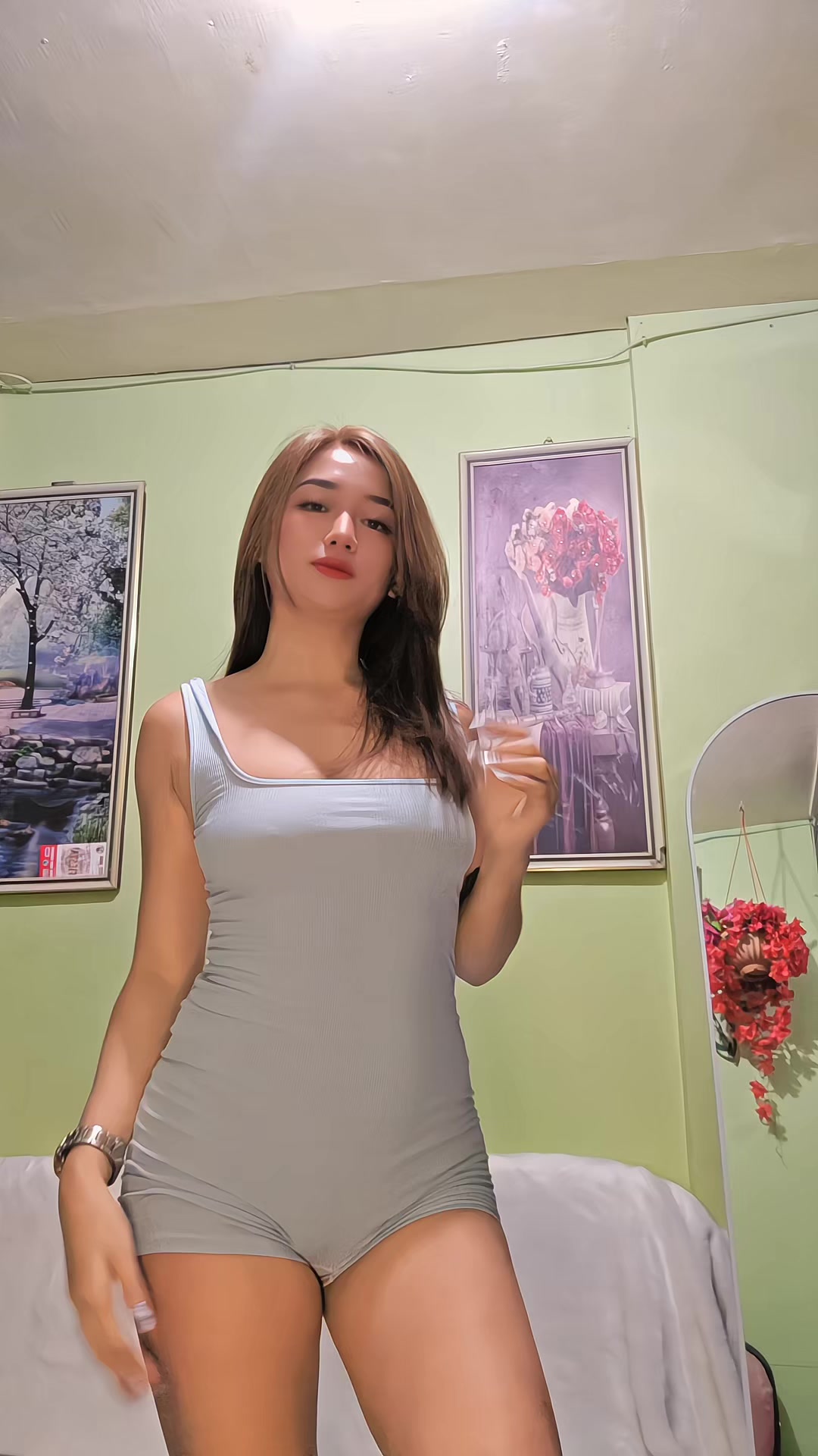 @Ella