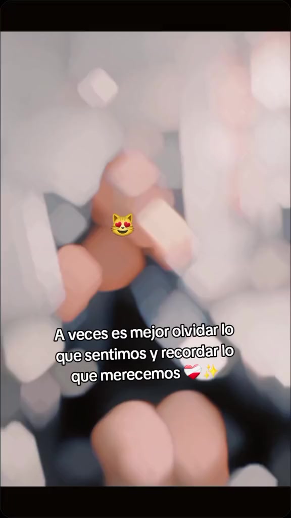 @Te sigue&bull;🐼