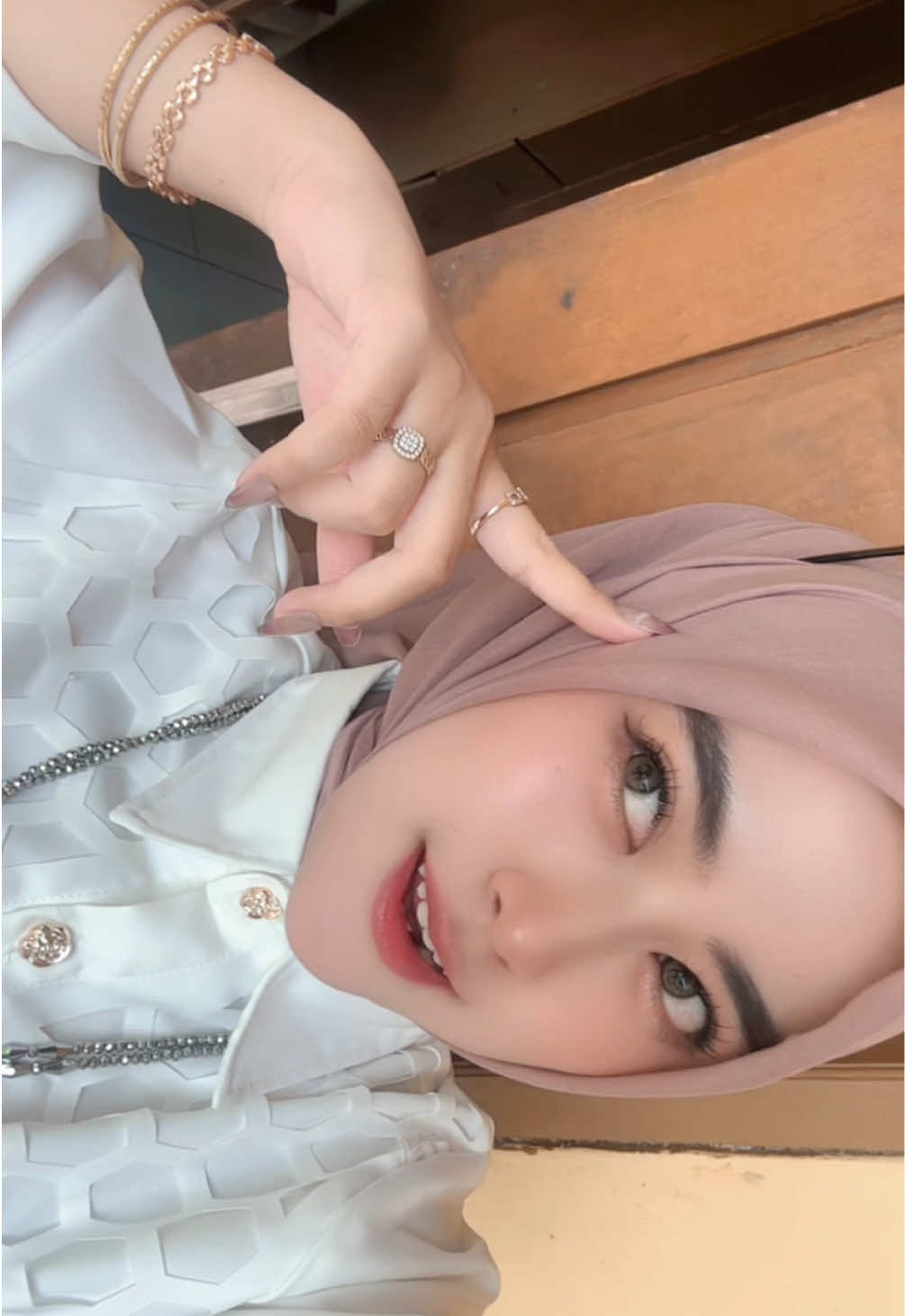 @Veyyy