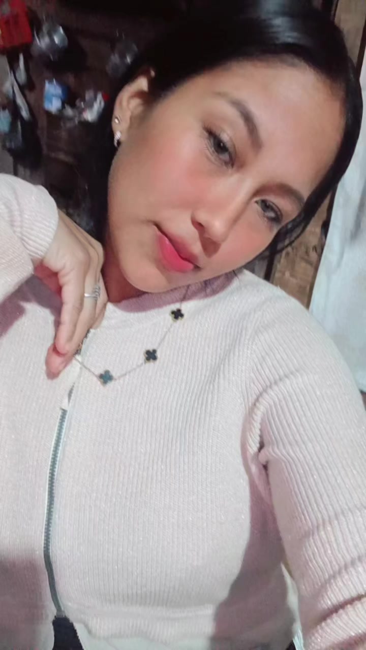 @🍓la niña🦋