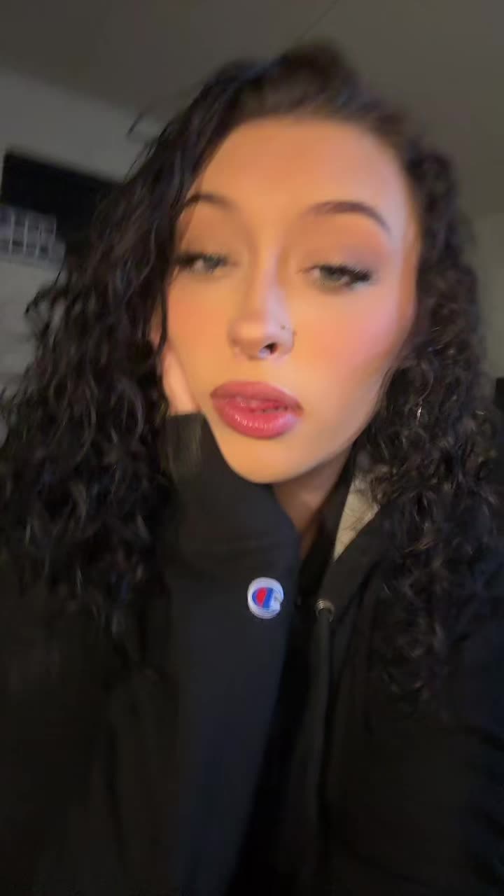 @🖤🗡𝓝𝓪𝓷𝓲 🗡🖤