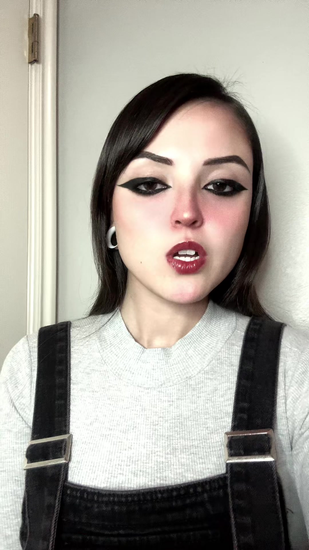 @ashlee_alaniz_