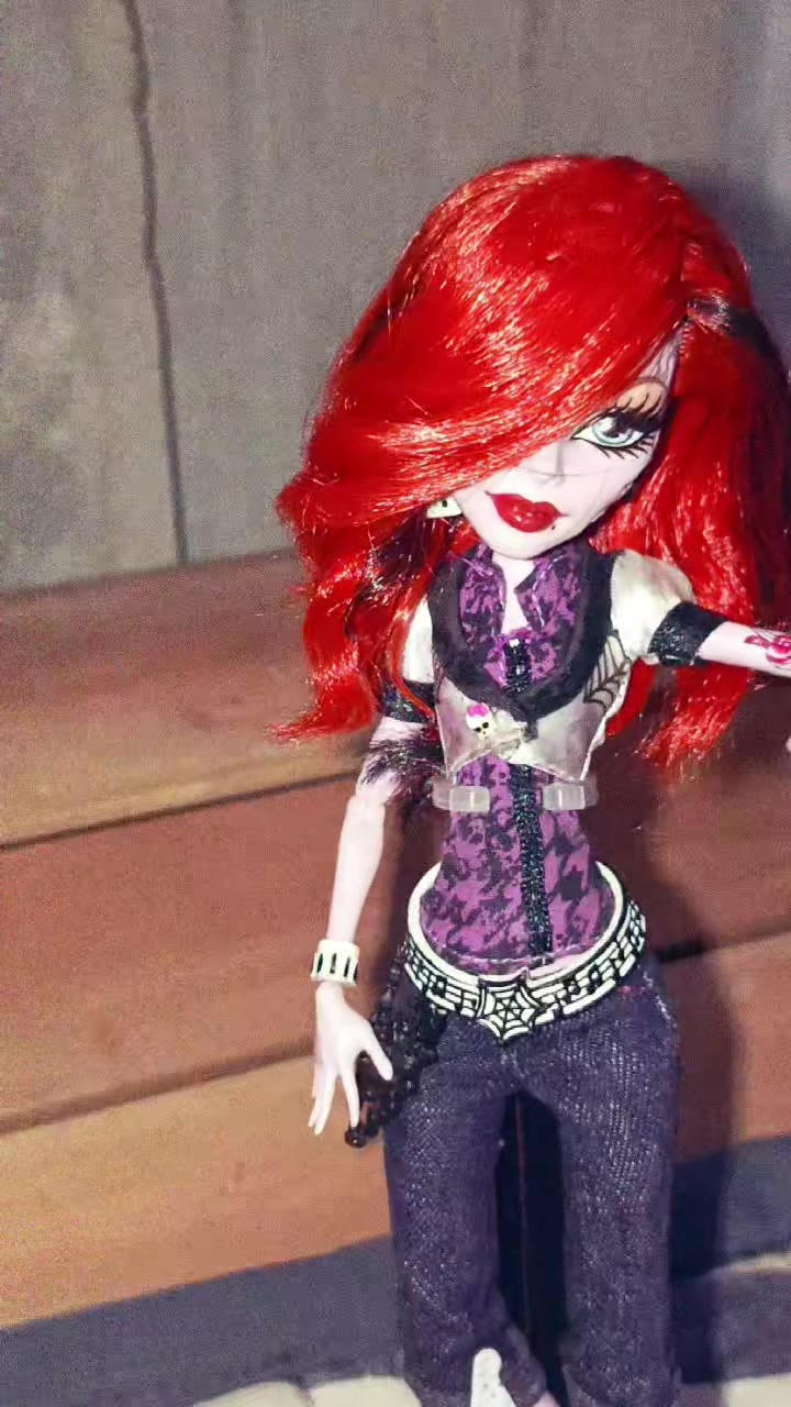 @drxculxurx_