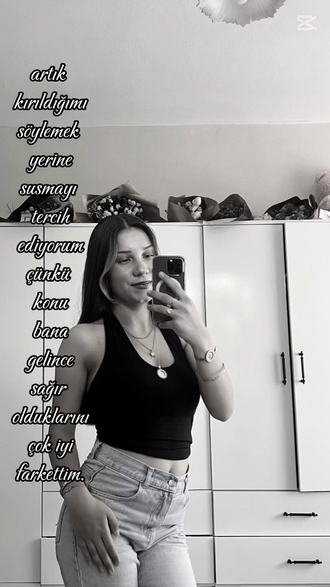 @Aleyna💫