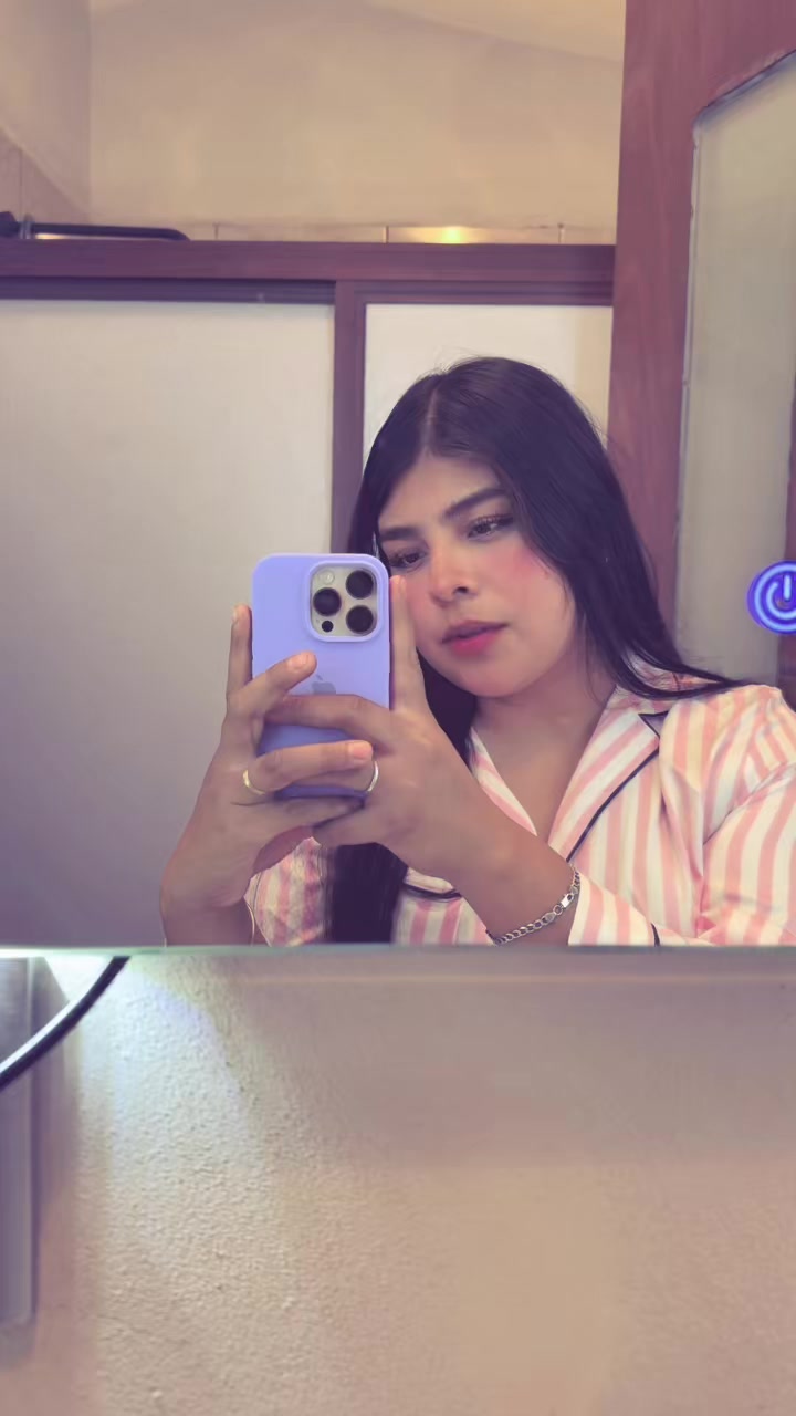 @Ana Vazquez