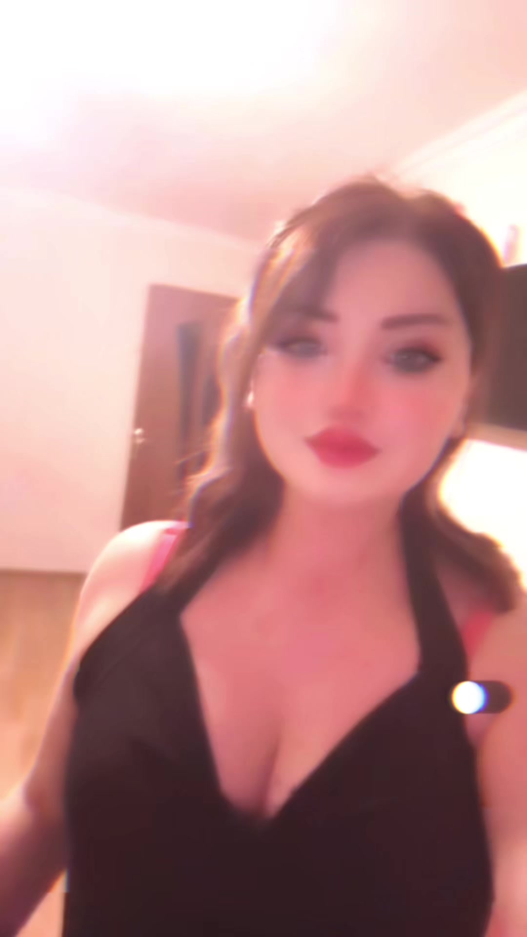 @•☾𝓔☽