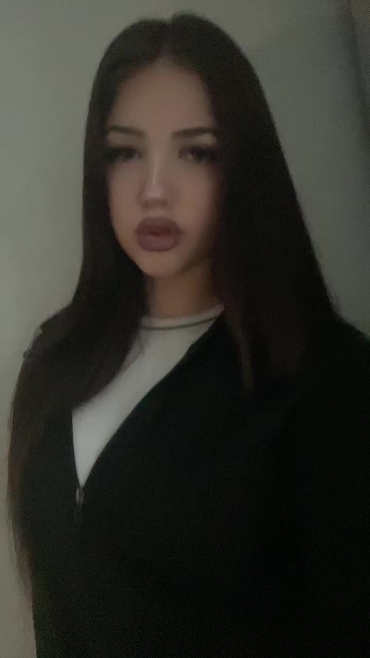 @🍷
