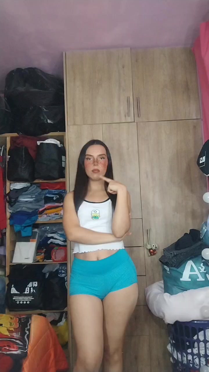 @Angie21.