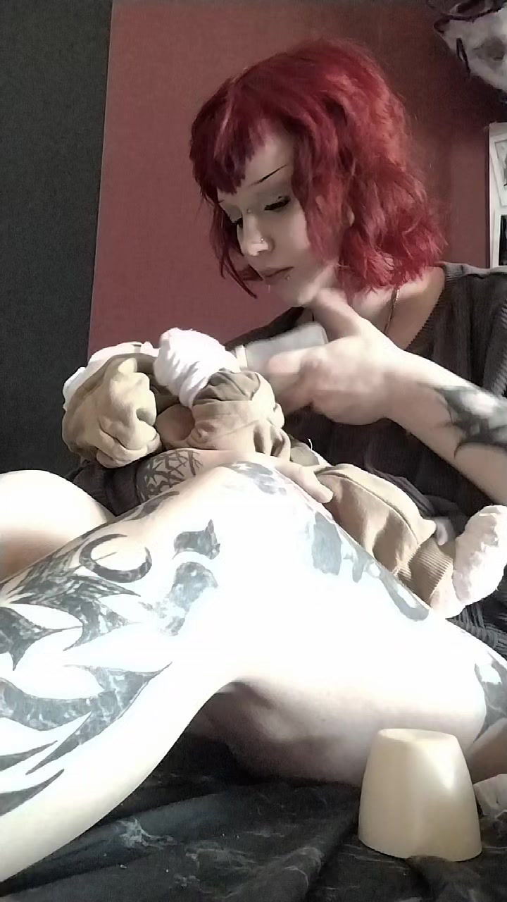 @𝔈𝔩𝔳𝔦𝔯𝔞