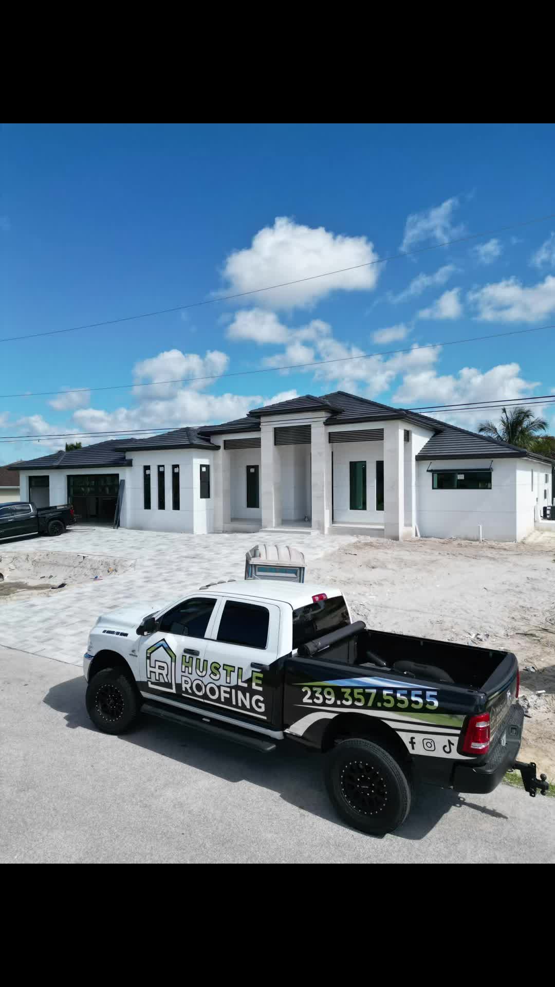 @Hustle Roofing