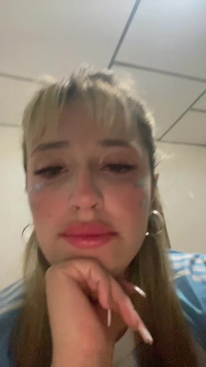 @anahiayelennn