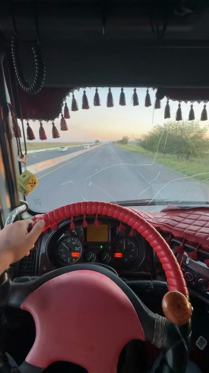 @BAXTINUR__833__DAF