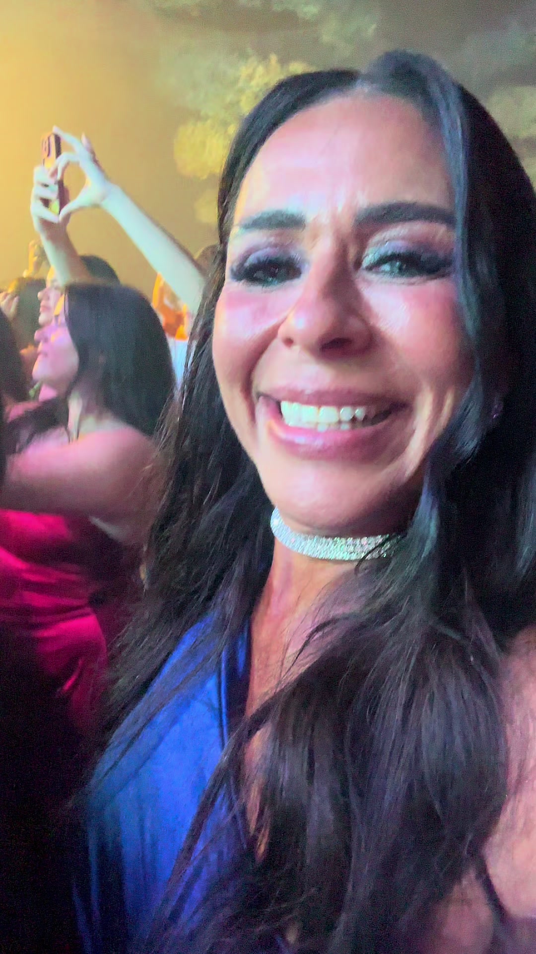 @Cris Ferreira