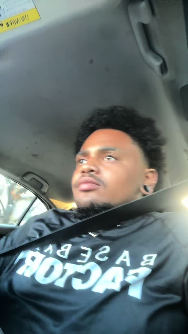 @🐐