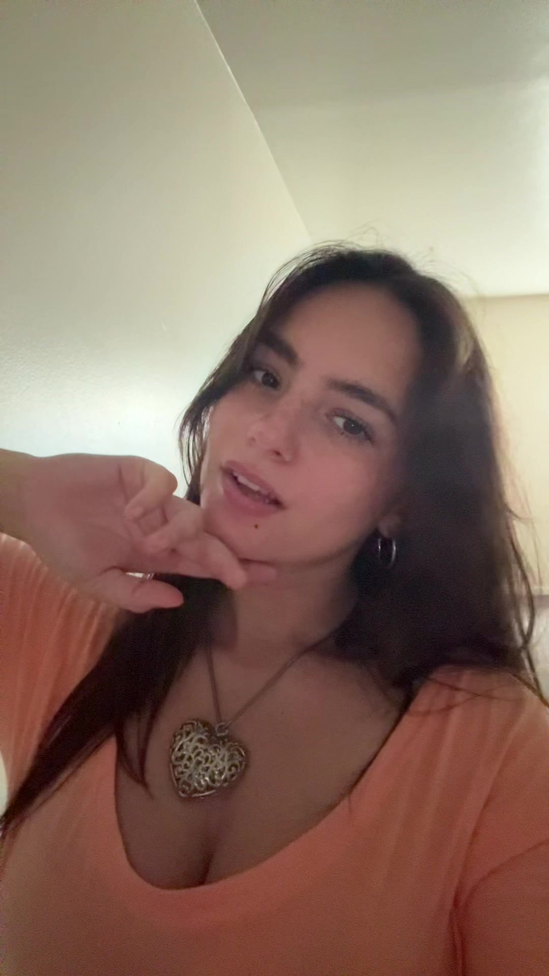 @layla.com999