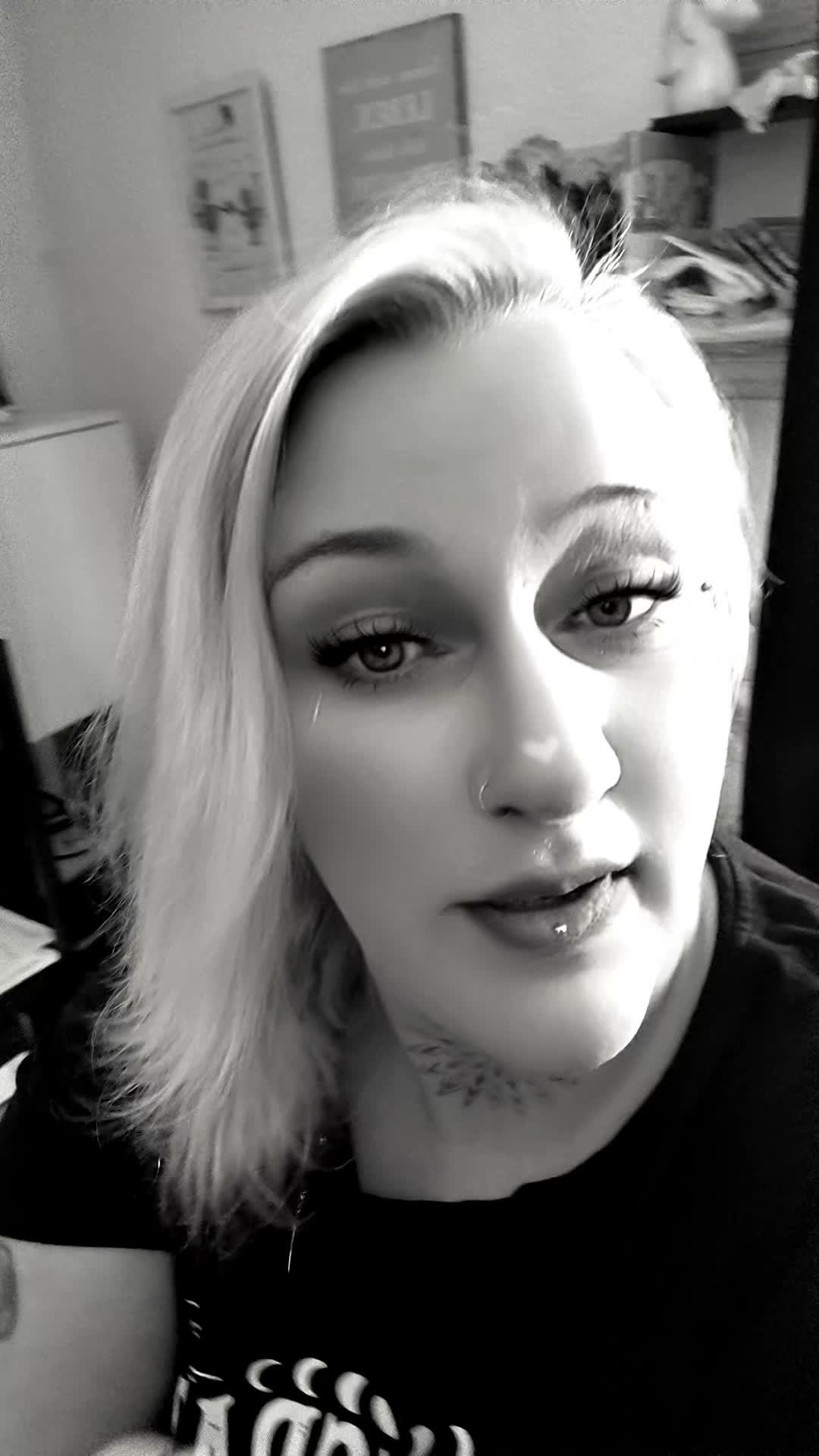 @🐼⎯⎯❥🩷🫡 BossLady ❥🩷🫡⎯⎯🐼