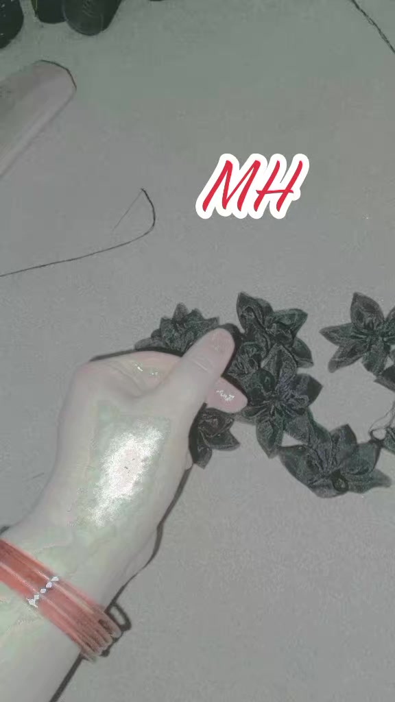 @m h