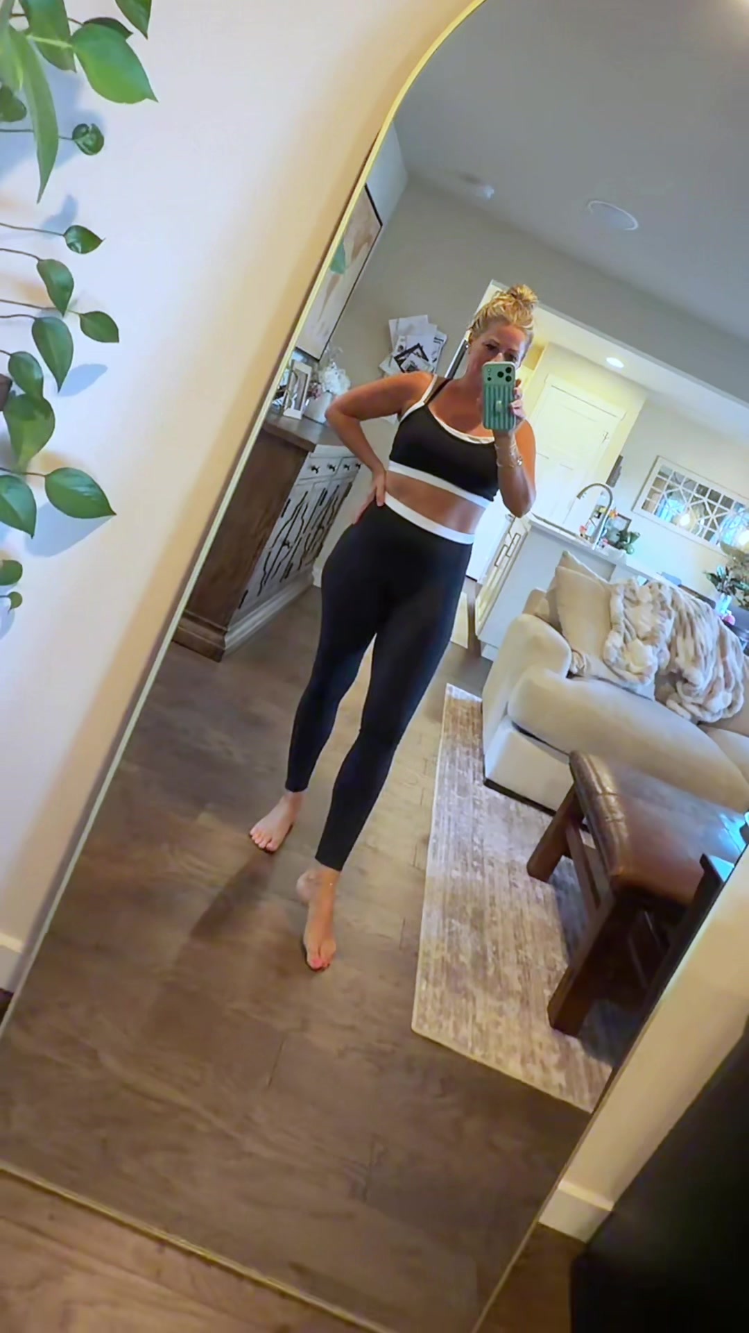 @thesaltyblondestylist