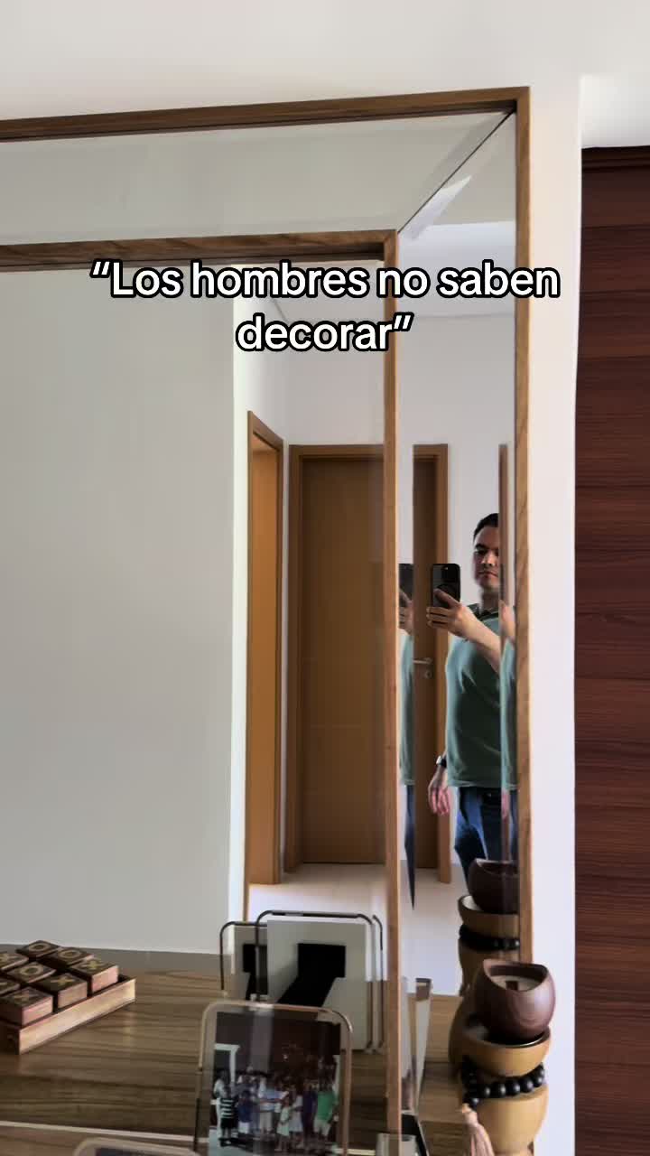 @Emi