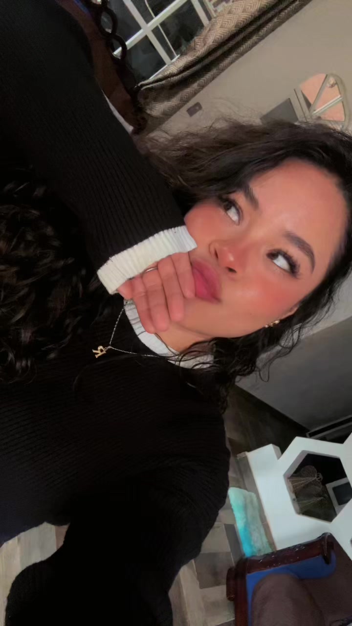 @𝓐𝓷𝓪 𝓚𝓪𝓻𝓮𝓷 ✨