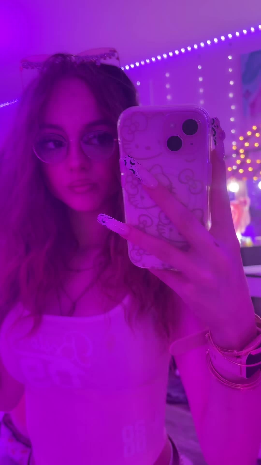 @Crystalmarykitty