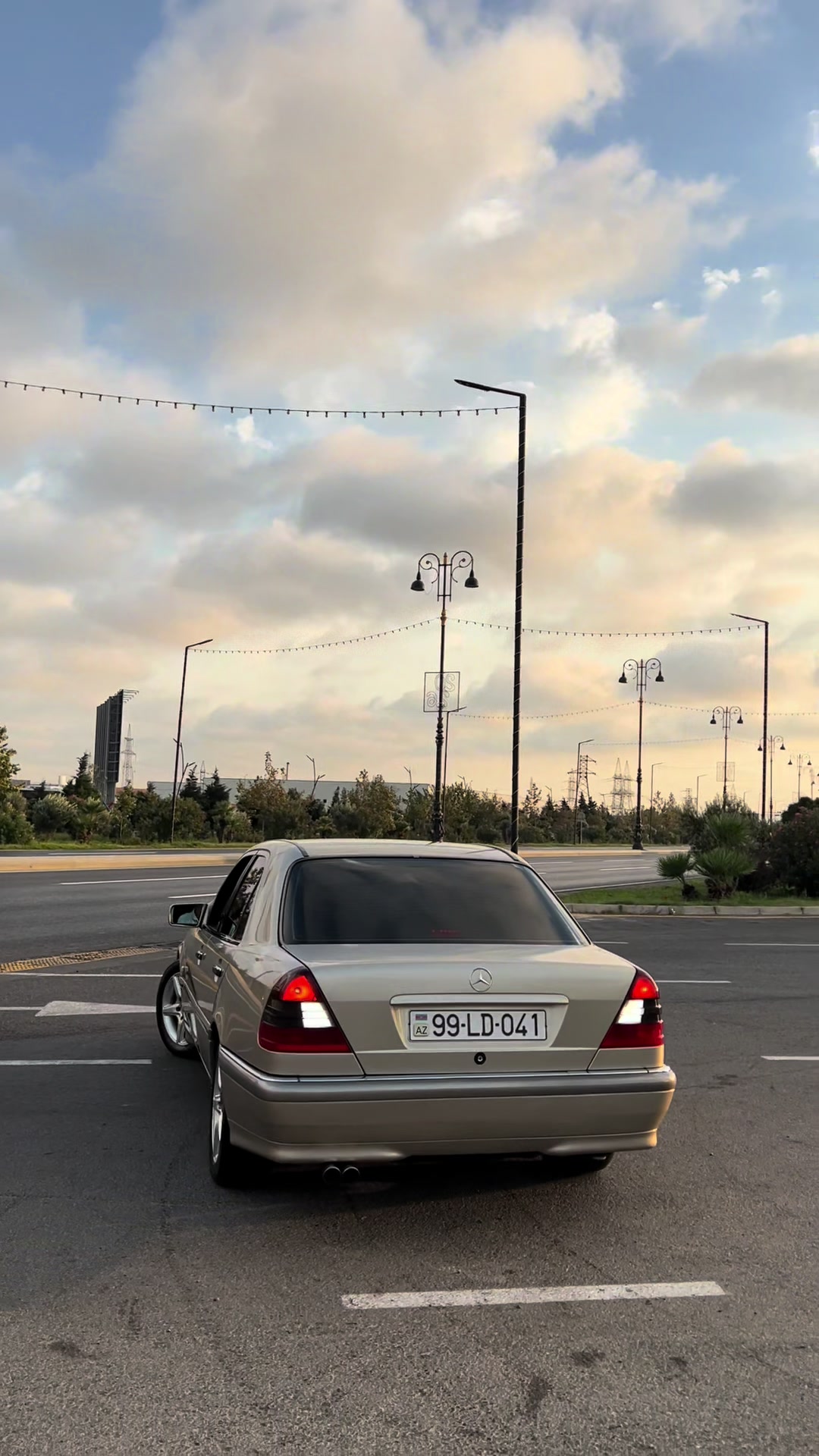@ℒ𝒟.41🇦🇿