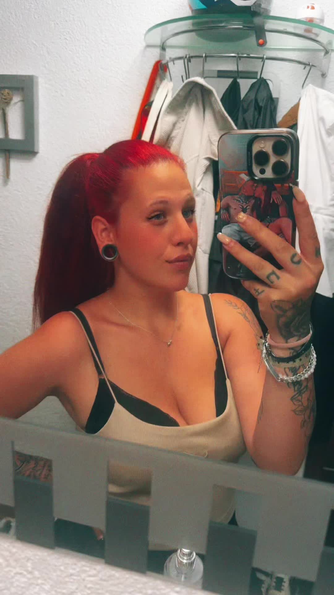 @Vivi😈