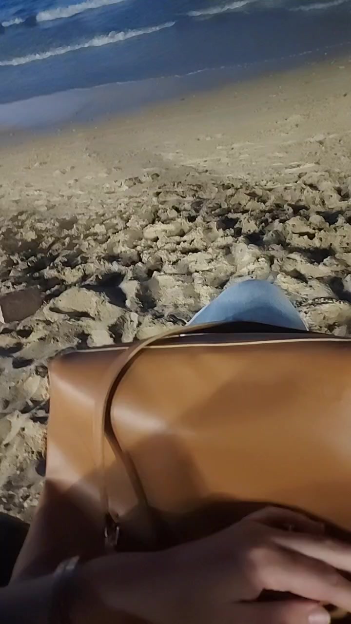 @🦋