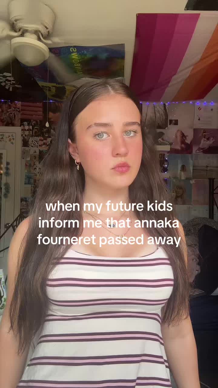 @hallie️💜