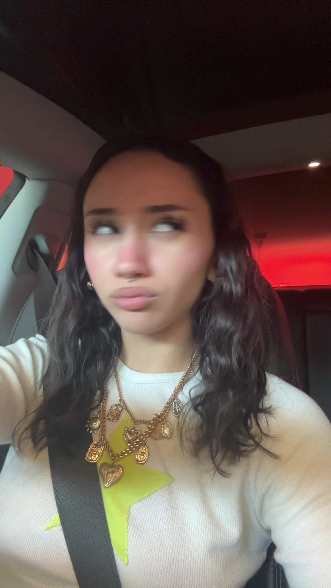 @Vanellapea