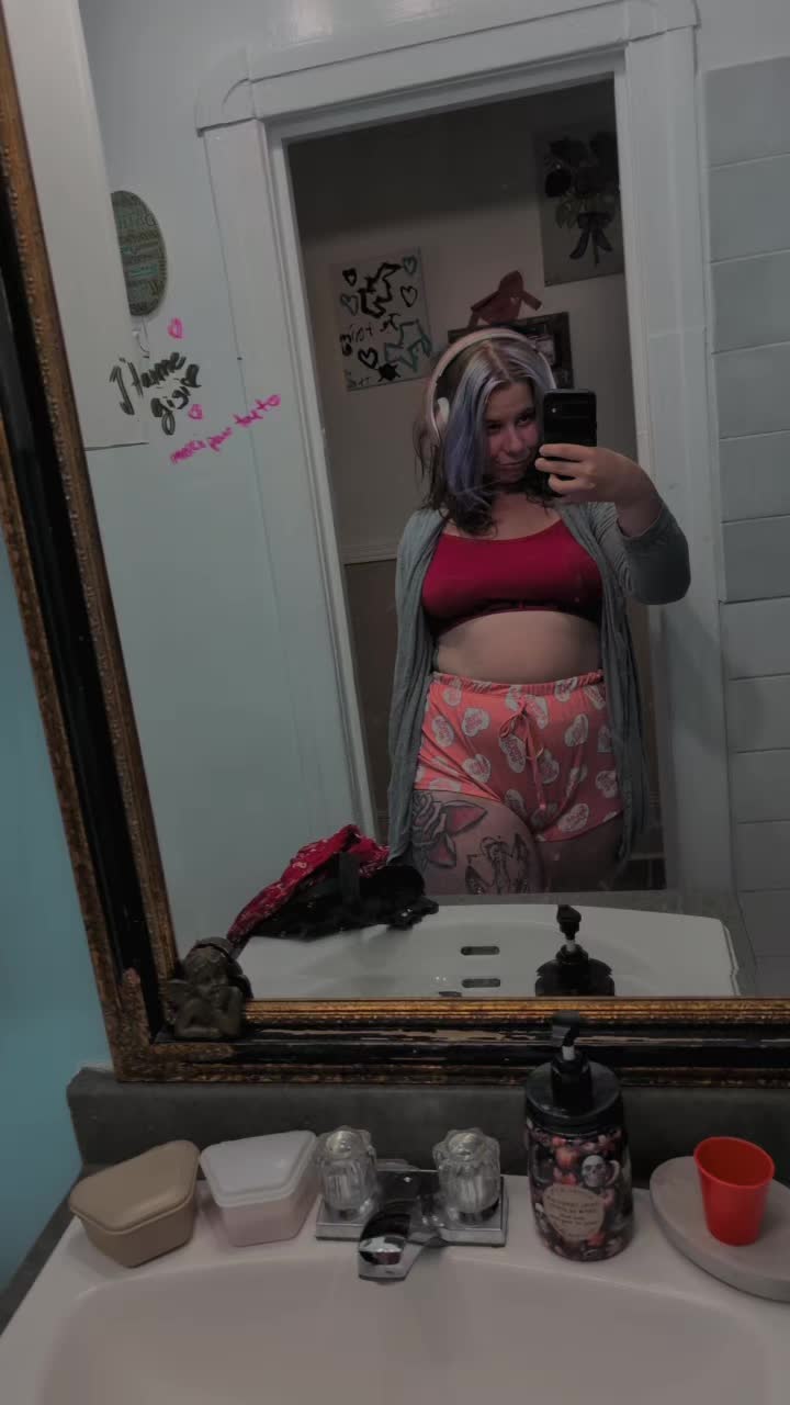 @buzzedqueen