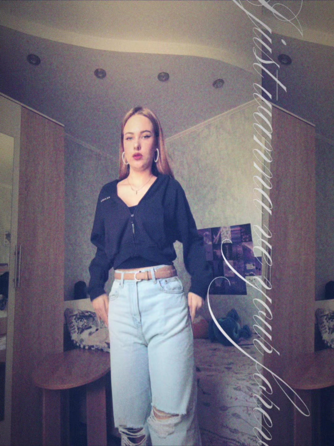 @Киса🦋💕