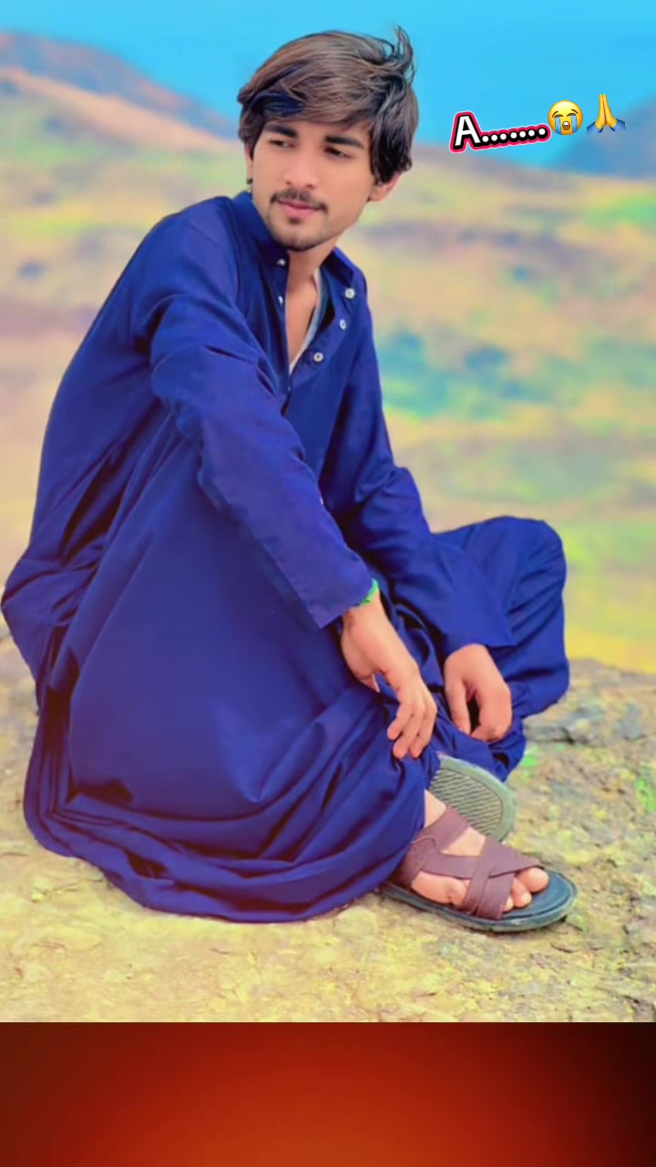 @کنگ نازک 🙌🖤