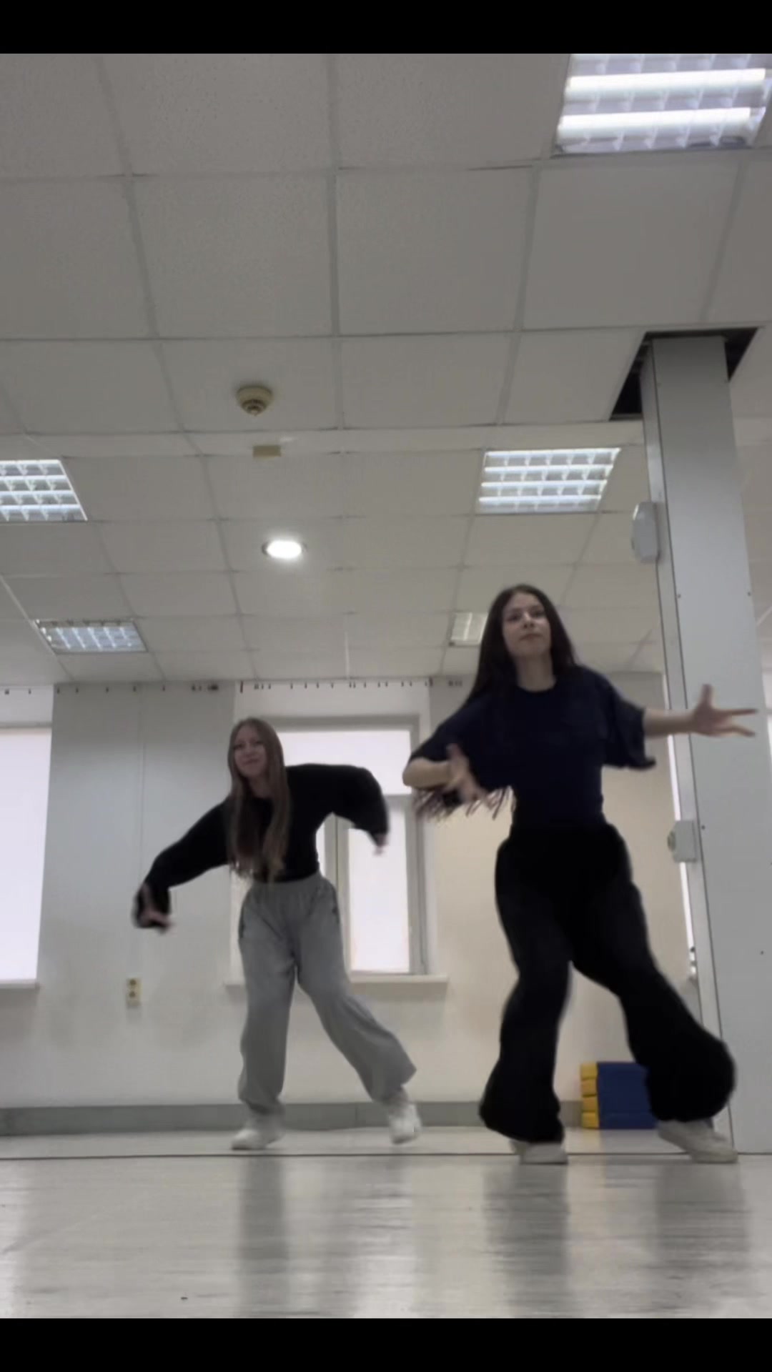 @𝐤𝐤𝐢𝐫𝐚𝐛𝐥𝐢𝐧🪩