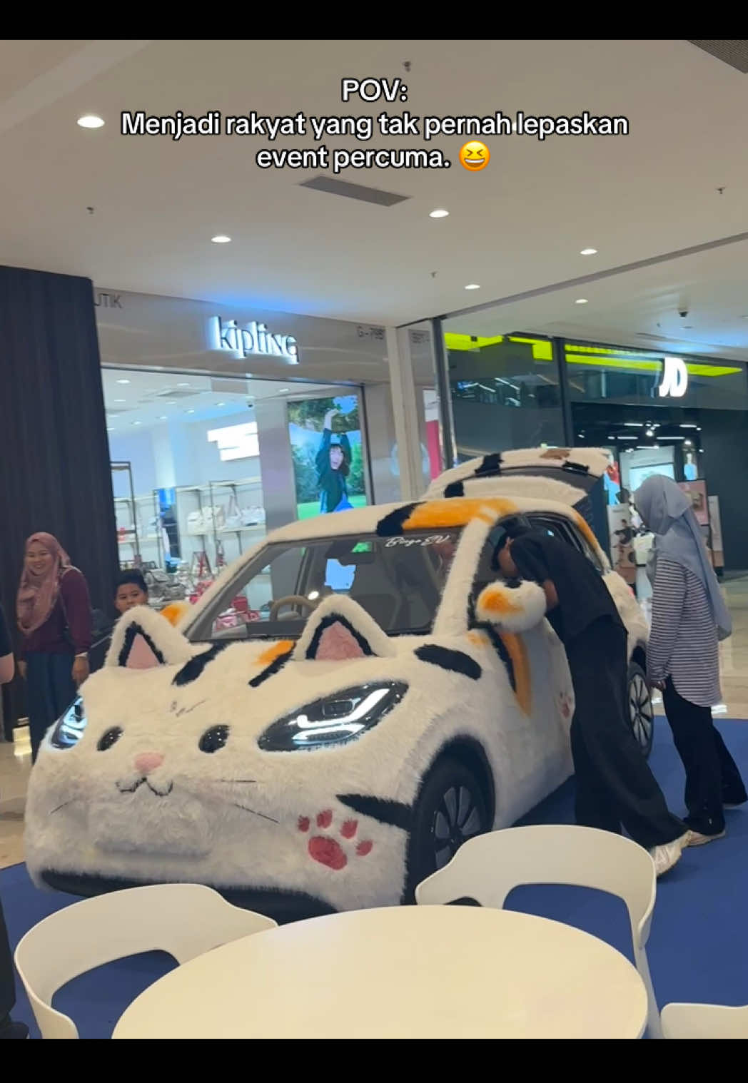 @Ukhtisis