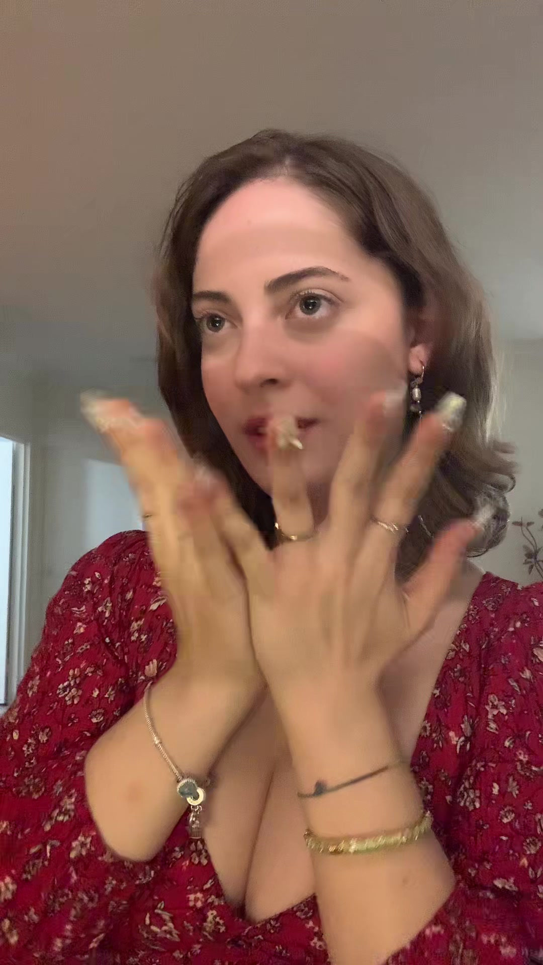 @annahereandthere