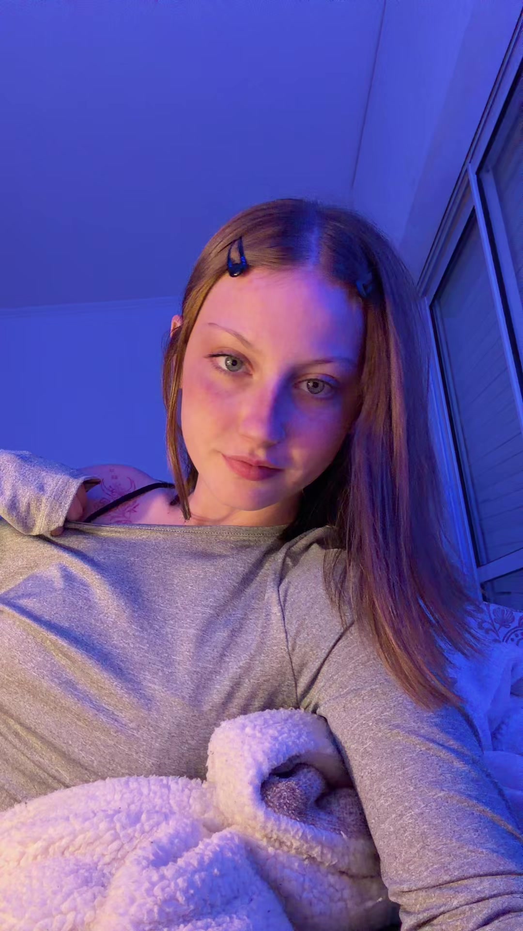 @abru