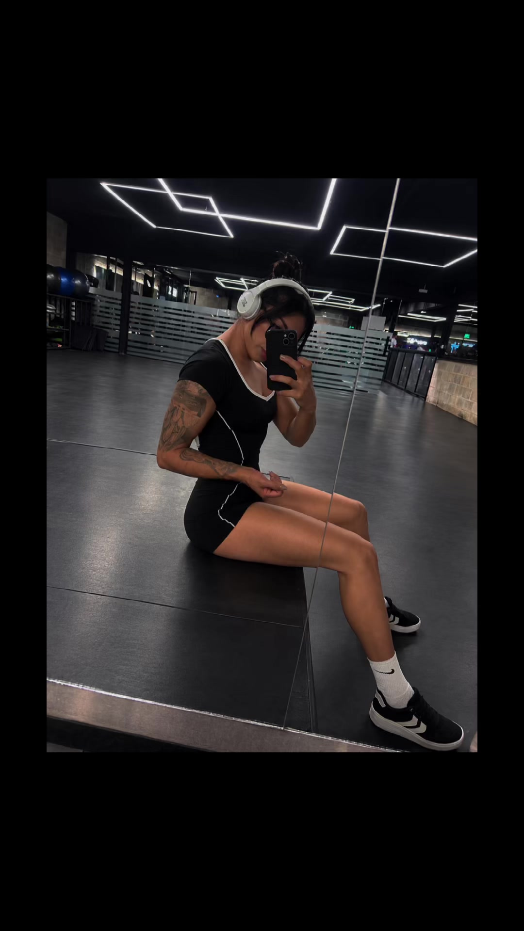 @lariFreitas