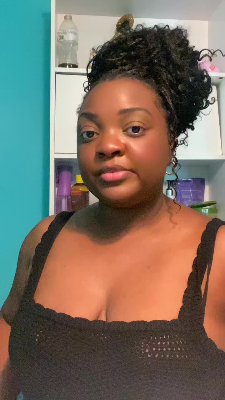 @ItslarvaMarva