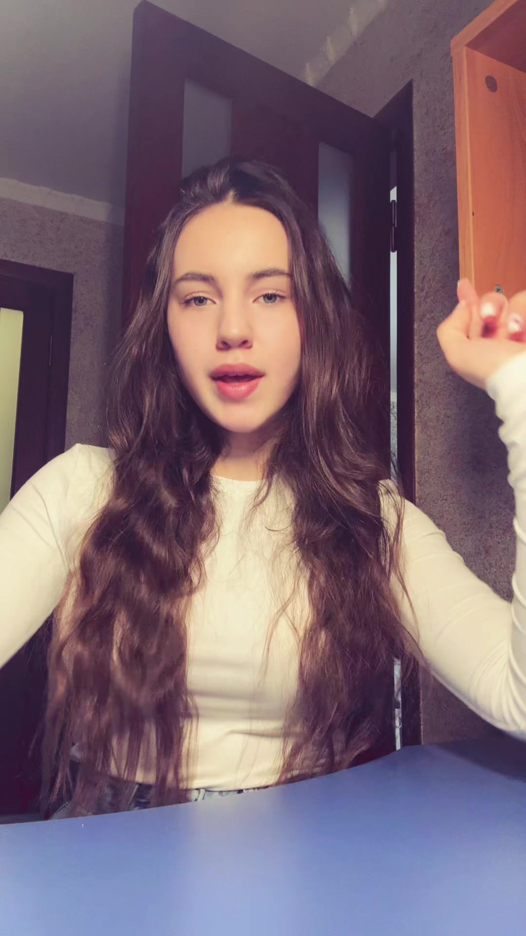 @👻