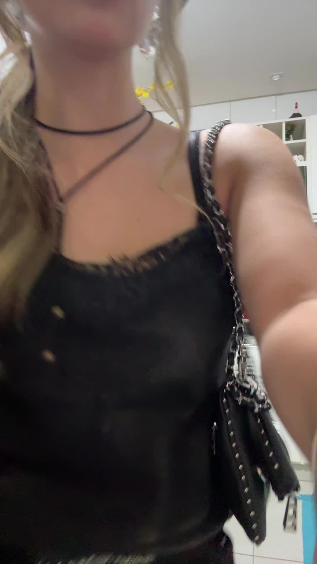 @clarinha.