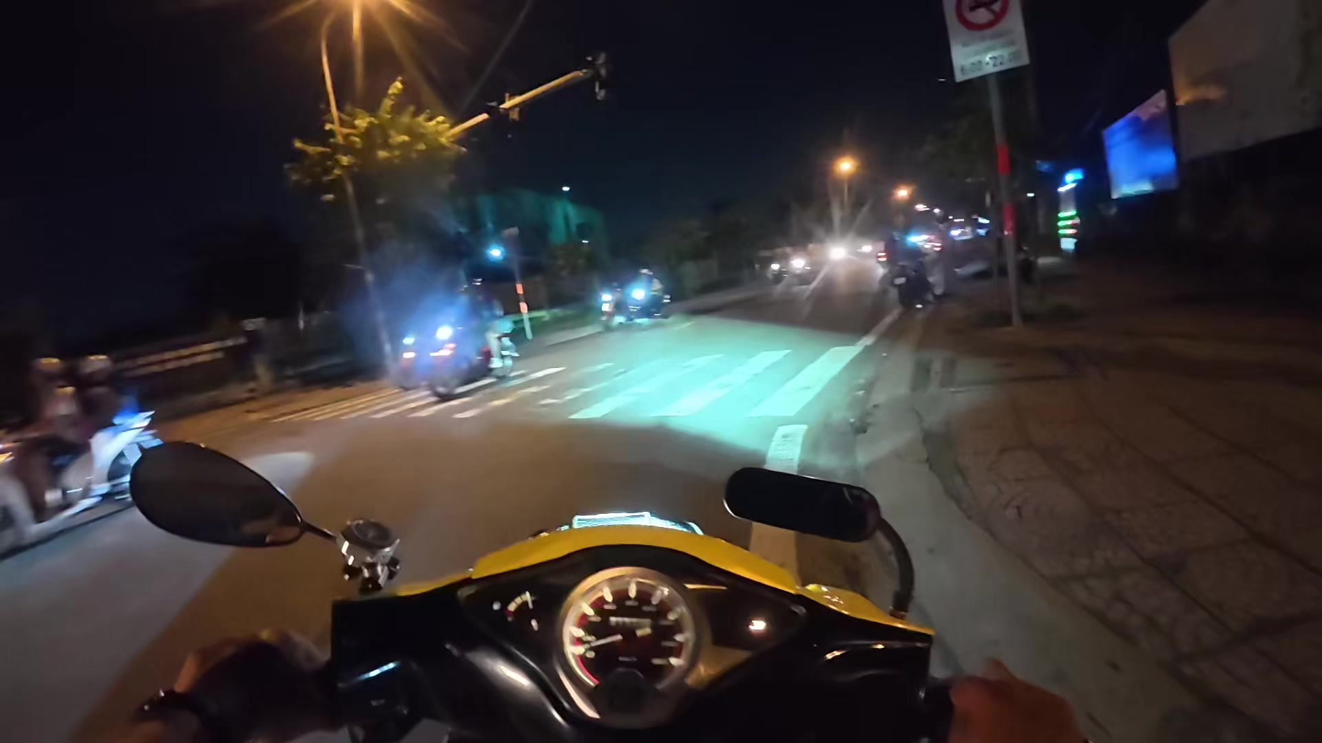 @Long Quận 9