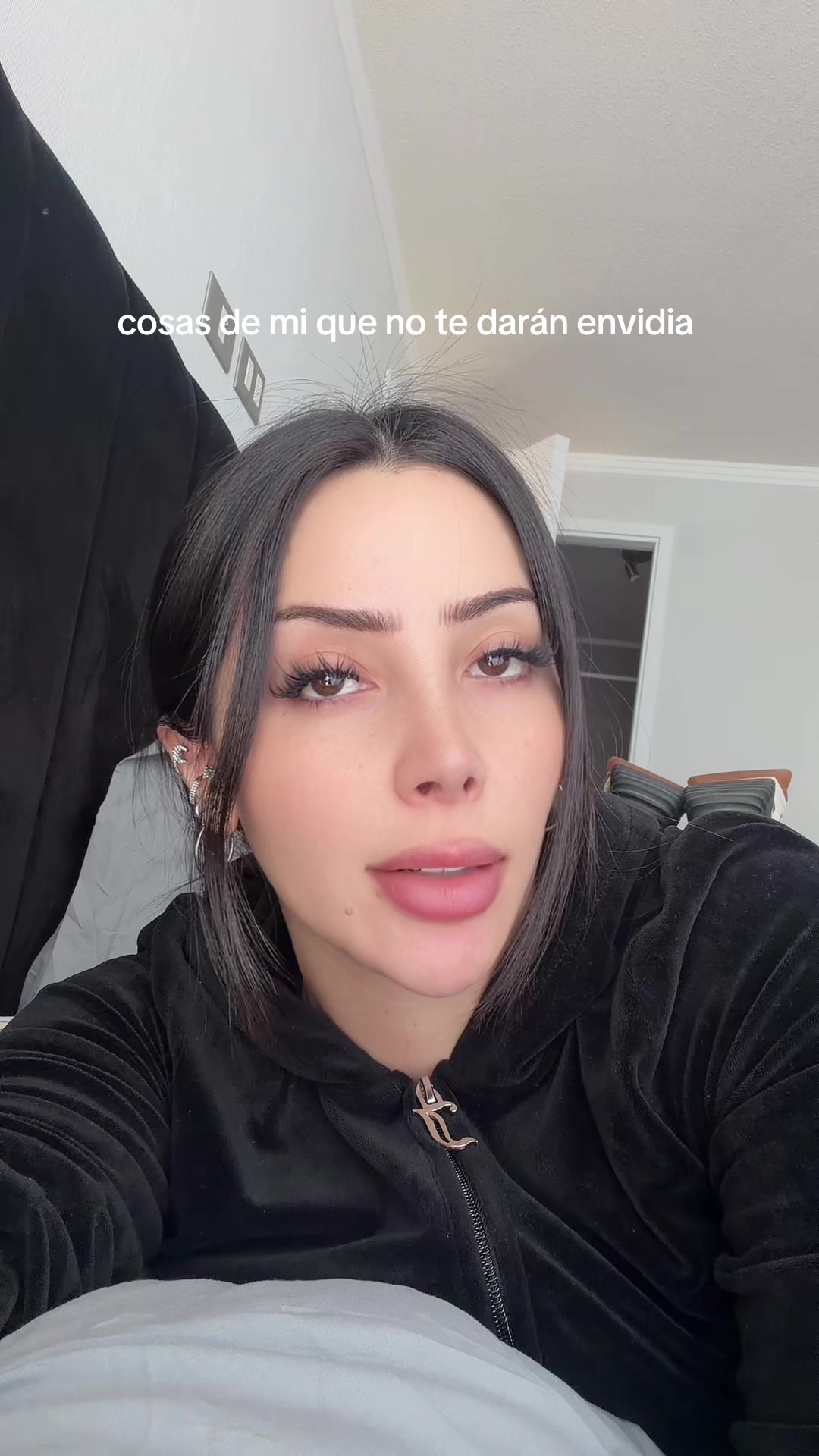 @vaimonroe