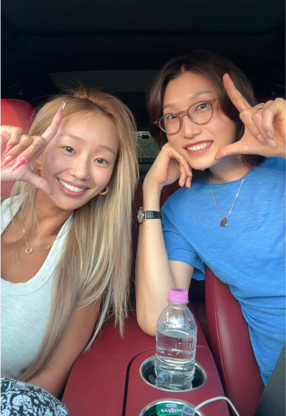@HYOLYN OFFICIAL
