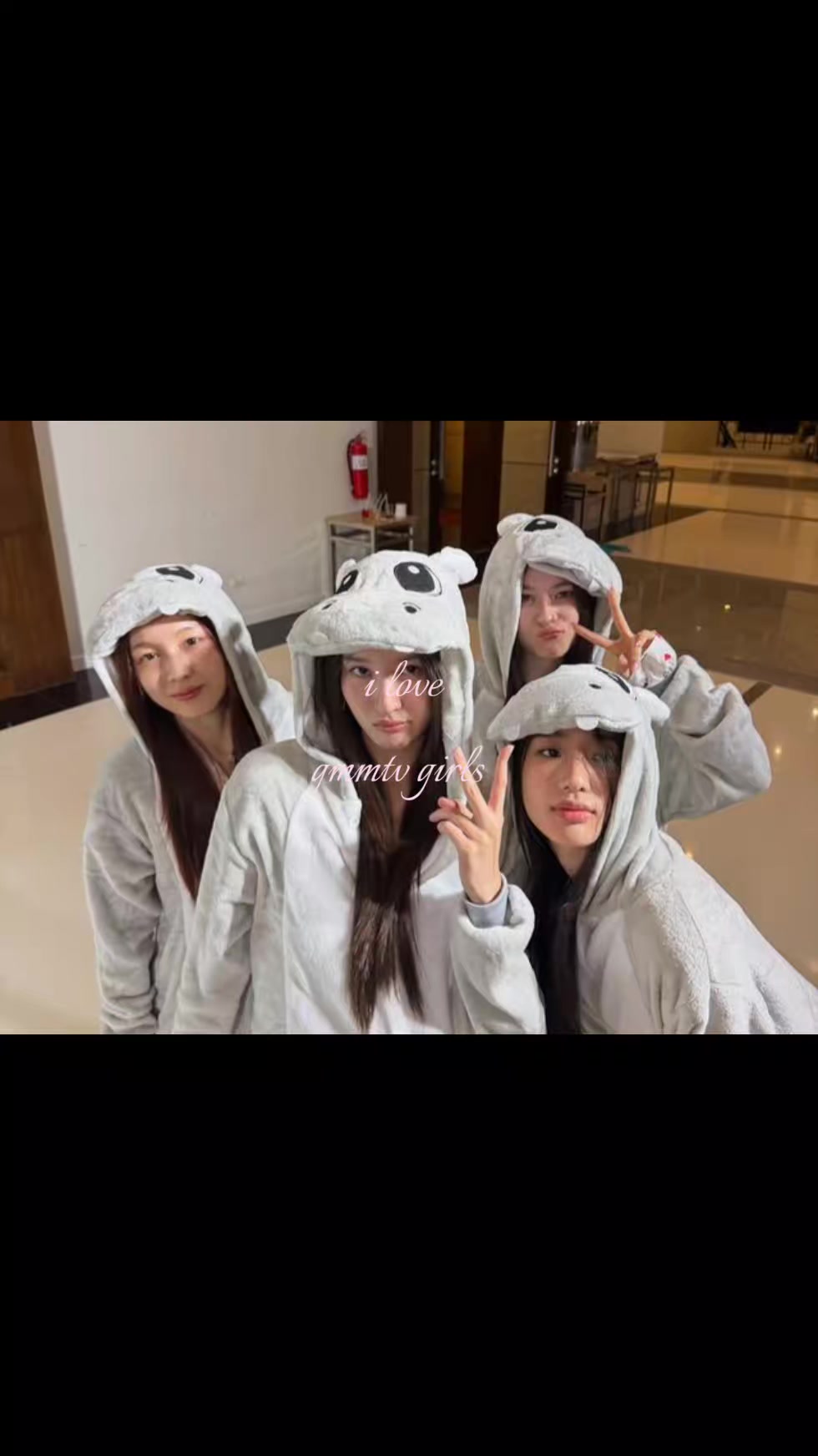 @𝐕