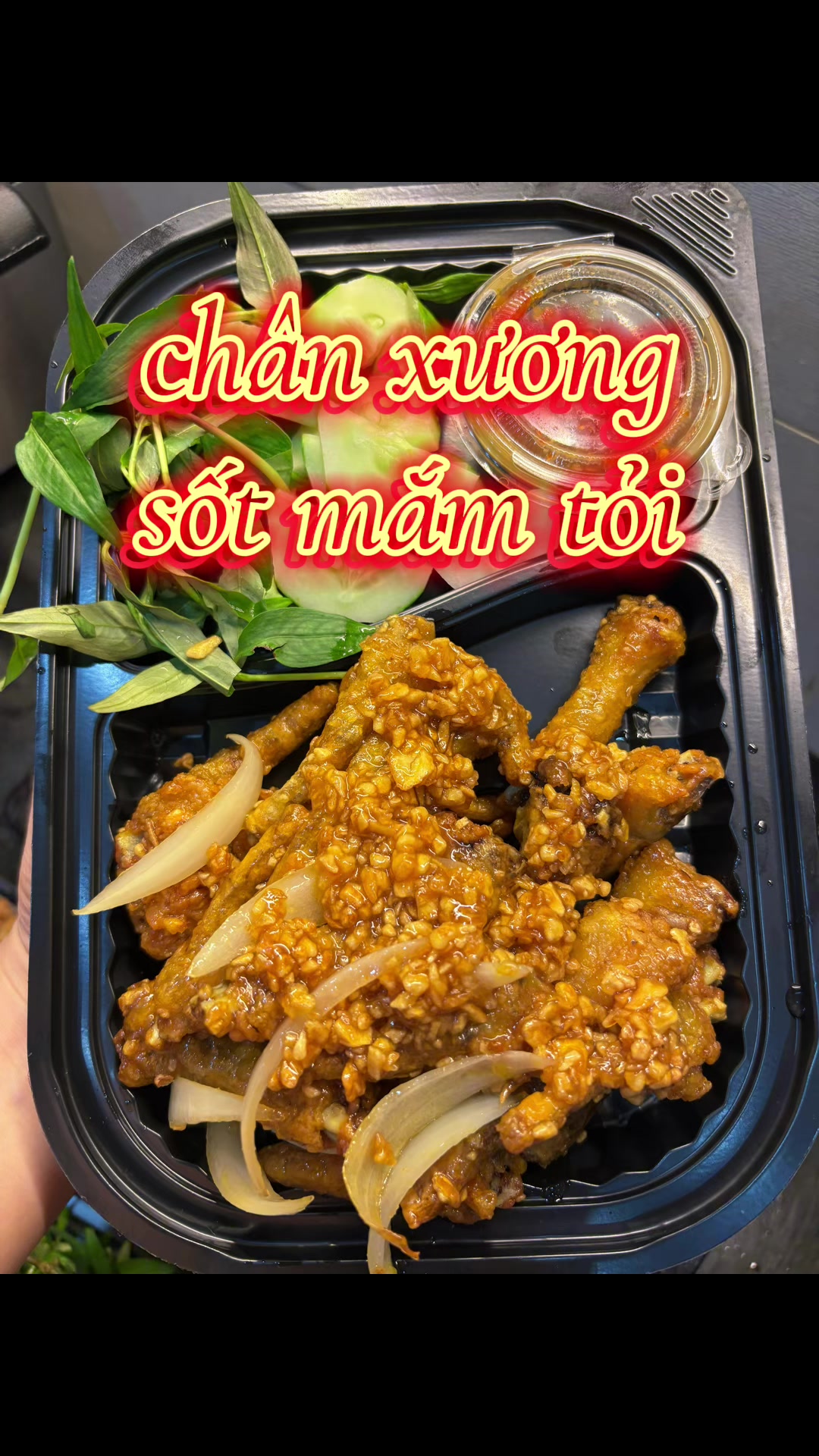 @Ch&acirc;n g&agrave; chi&ecirc;n gi&ograve;n - TULY