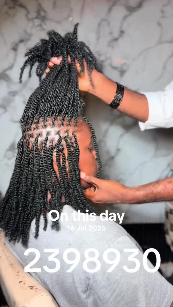 @HairVilage